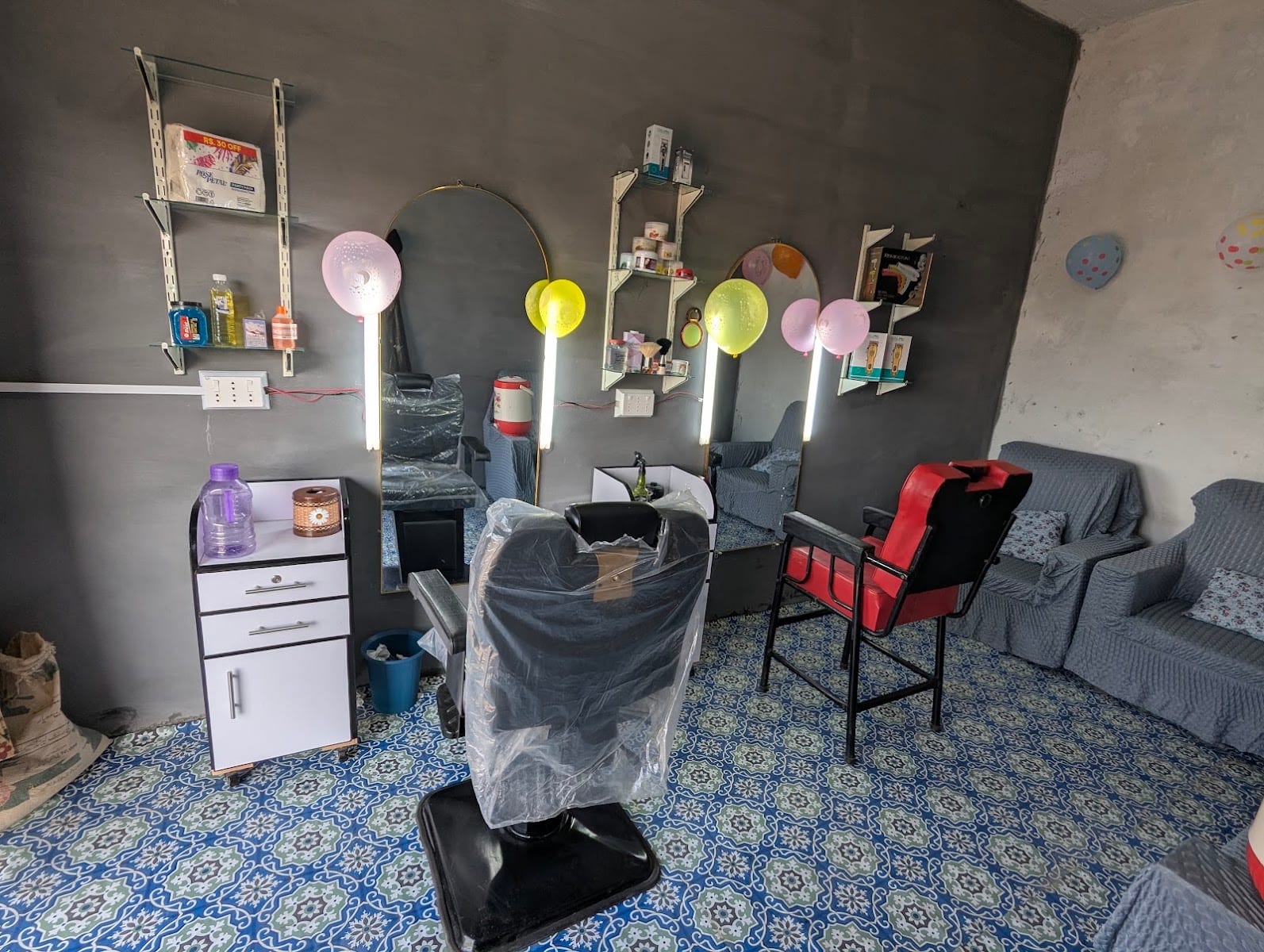 Royal Touch barber shop