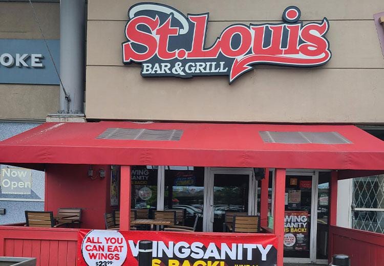 St. Louis Bar & Grill, photo 2