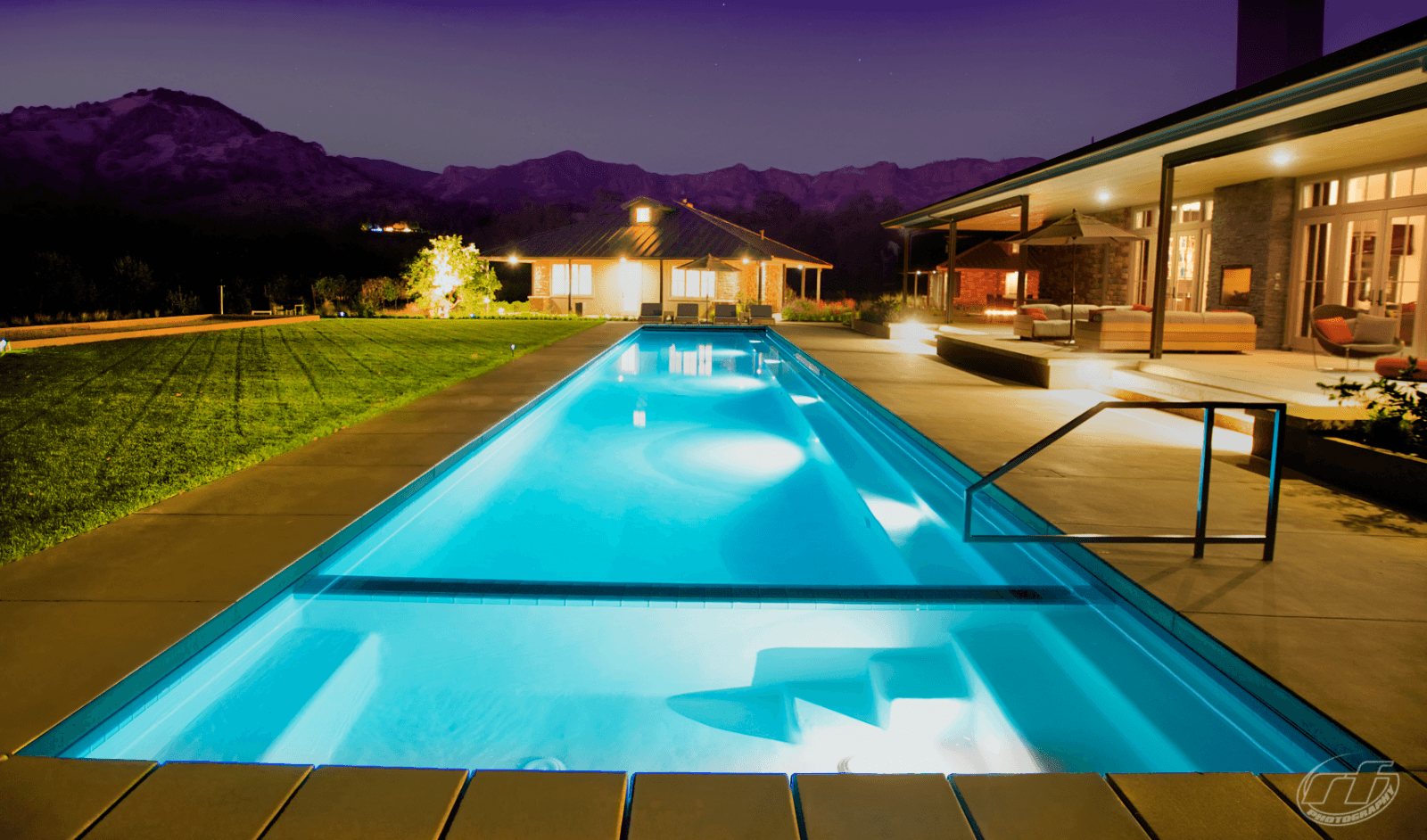 Diamond Quality Water Features Inc.