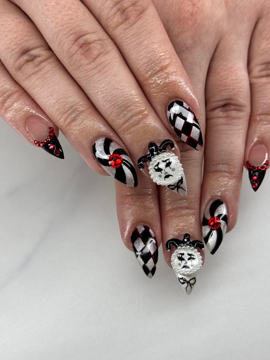 Liquid Glamour Nails, photo 3