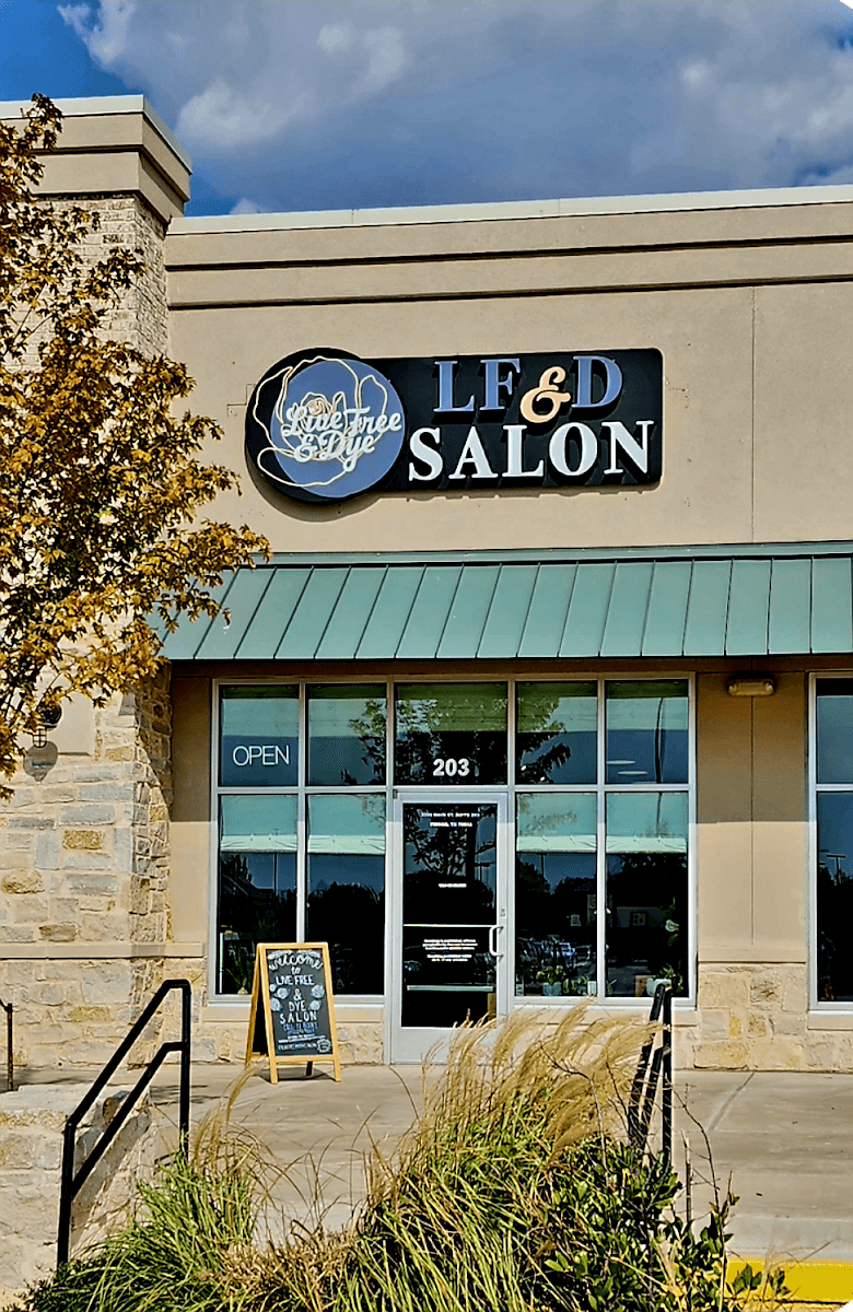 Live Free & Dye Salon, photo 2