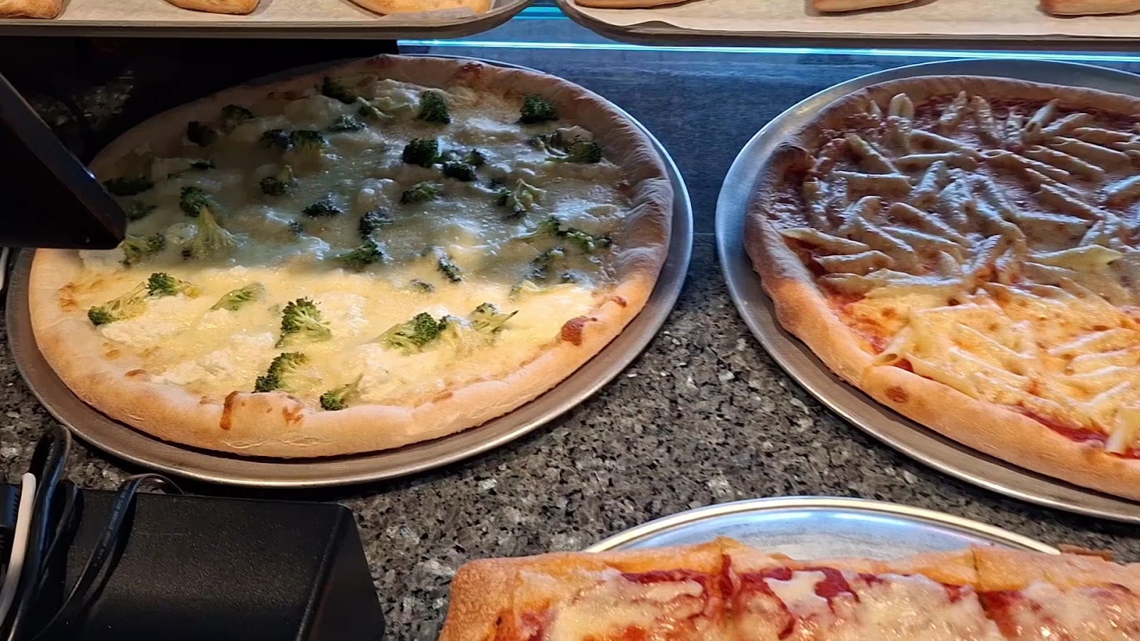 Valentino's Pizzeria & Restaurant (Flanders), photo 3