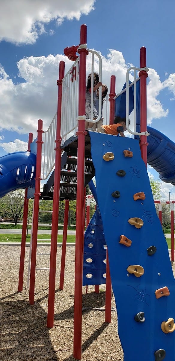 17th South River Park, photo 4