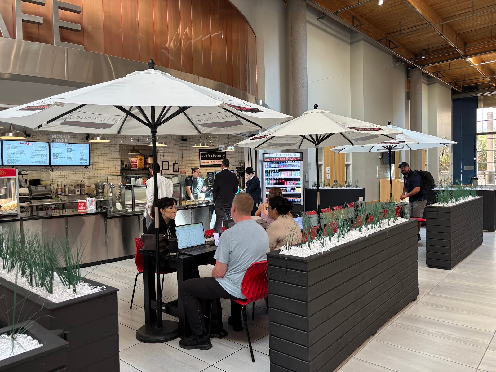 milk+honey espresso bar & eatery