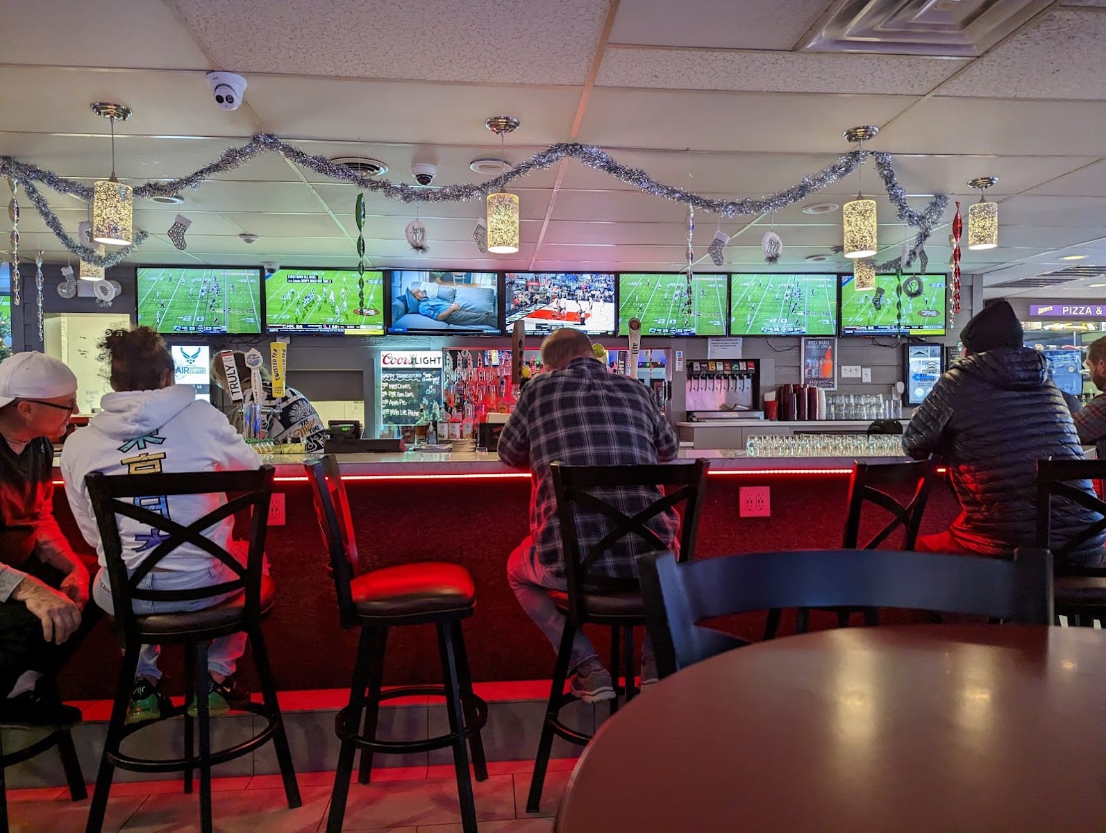 Chevvy's Pizza & Sports Bar