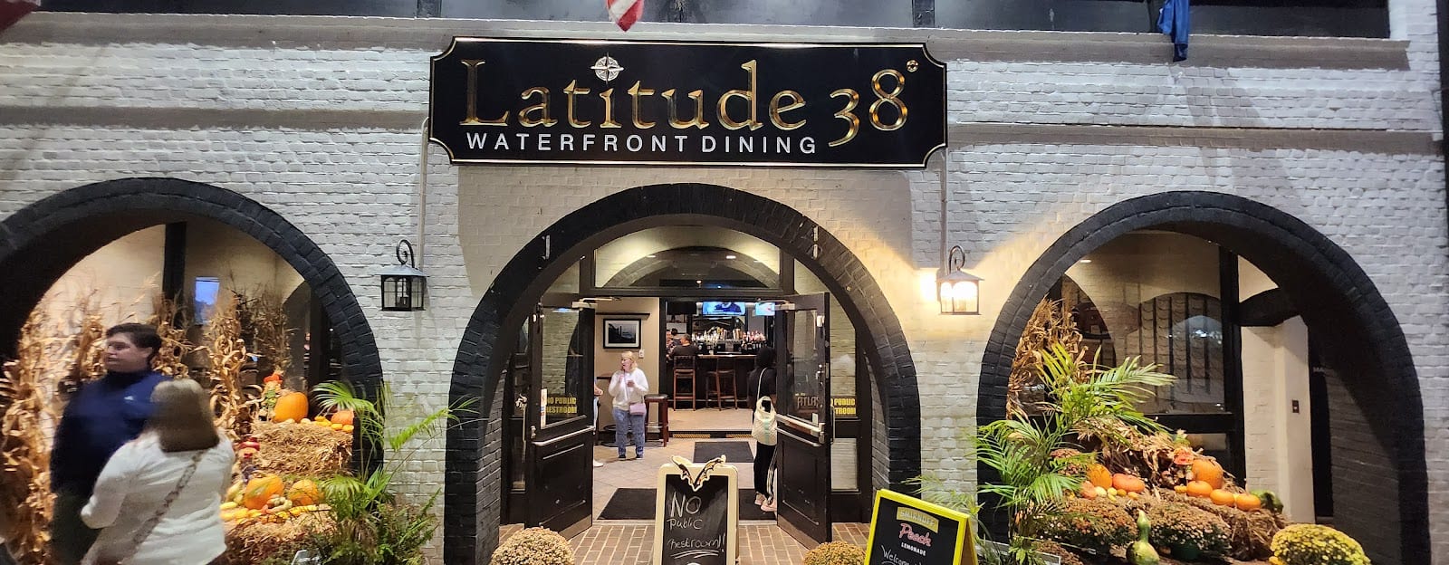 Latitude 38° Waterfront Dining, photo 2
