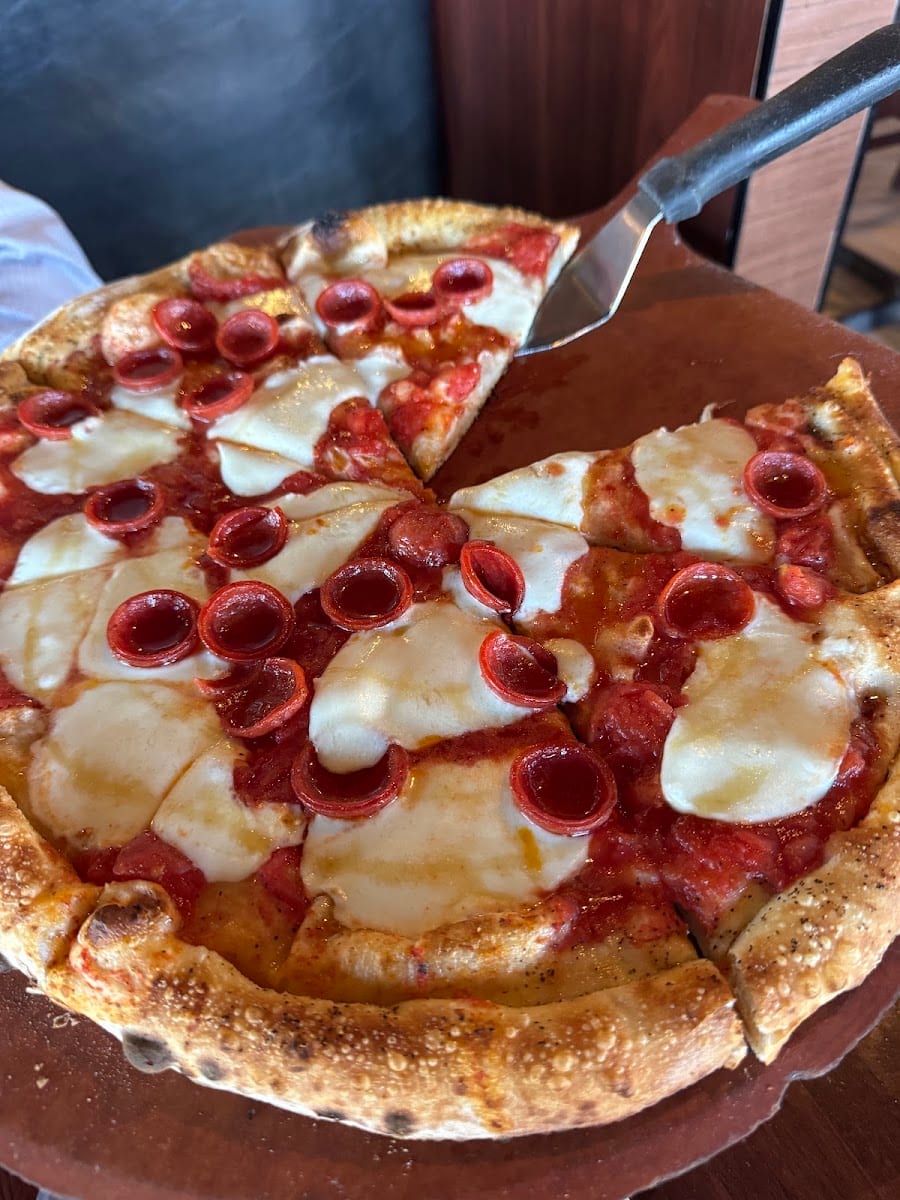 Anthony's Coal Fired Pizza & Wings, photo 3