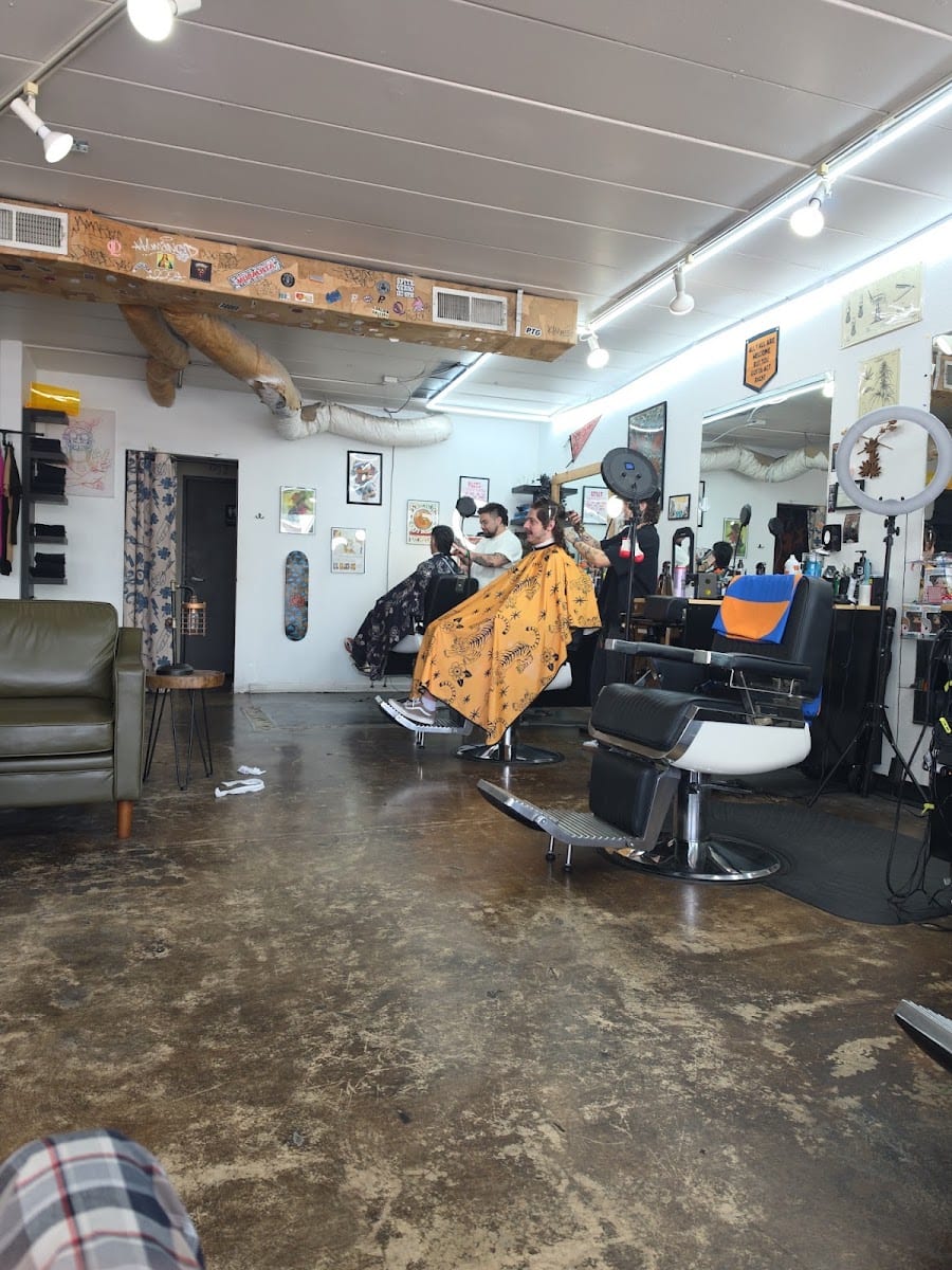 Smokin’ Mirrors Barbershop, photo 2