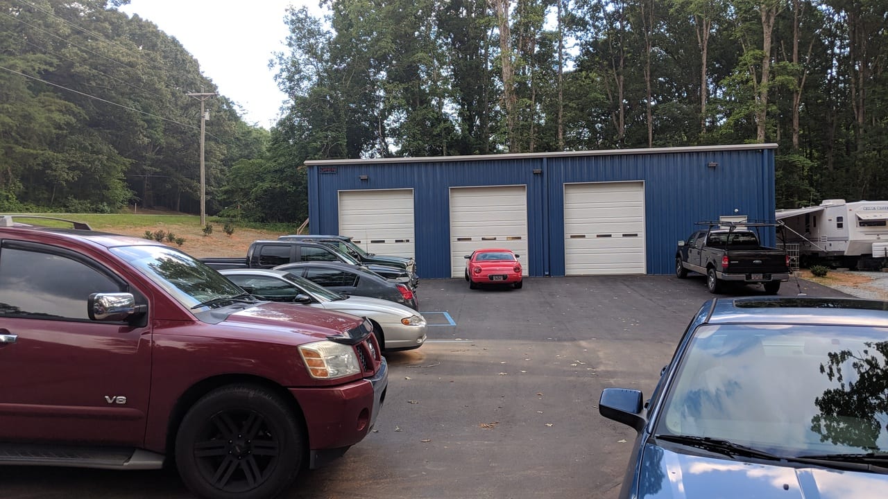 Chuck's Auto Repair, photo 2