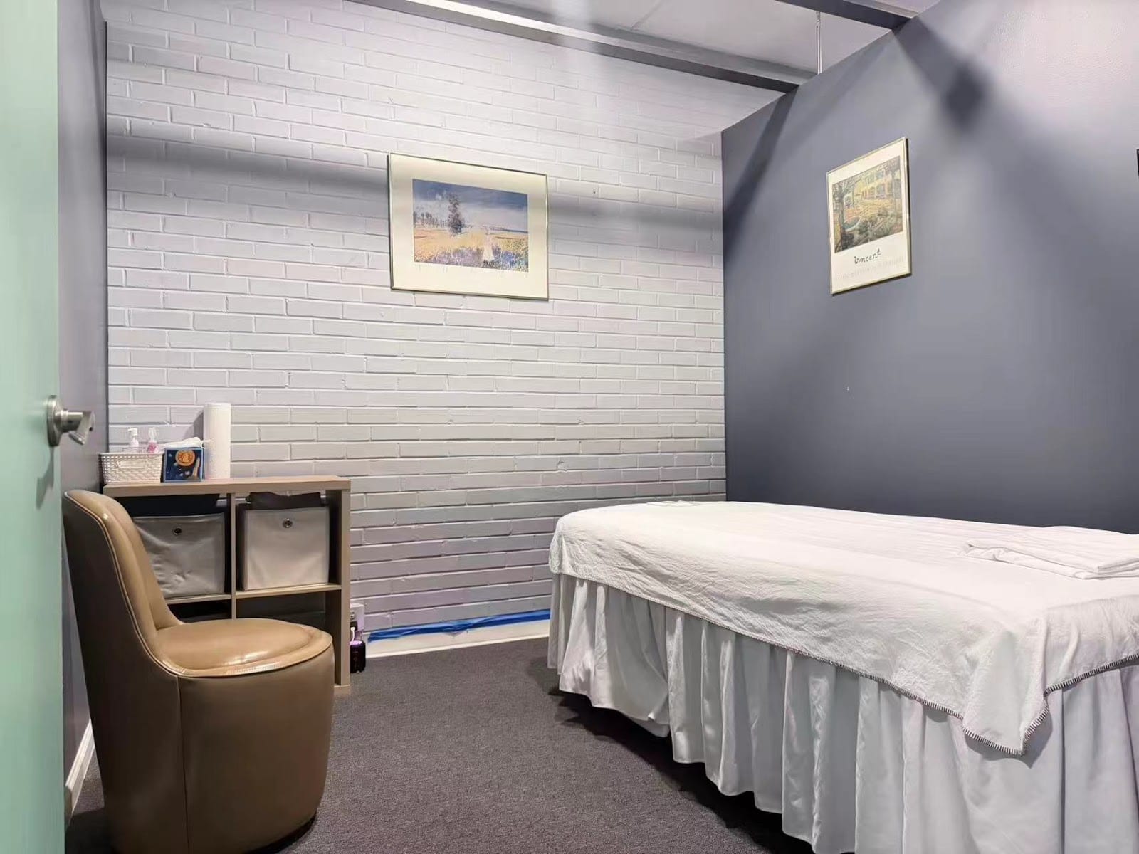 Asian Evian Massage Spa