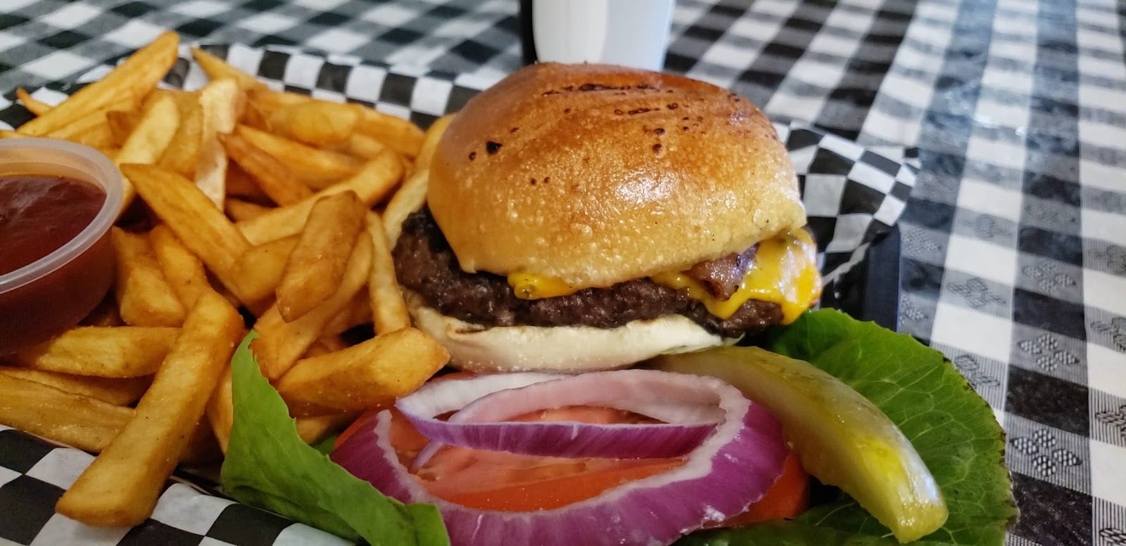 Amigos | Burgers & Beer, photo 2