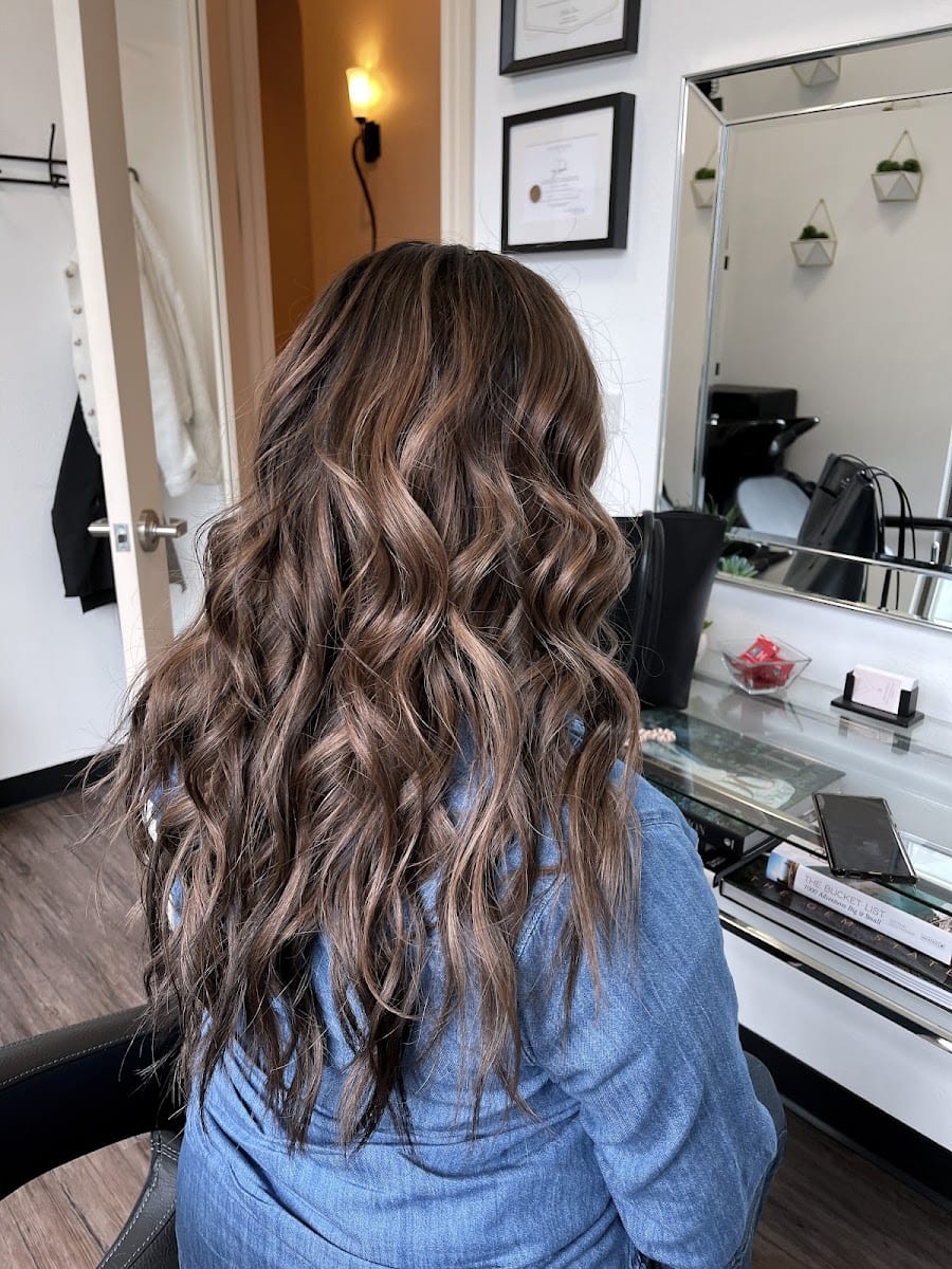 Mane Halo Hair Studio, photo 2