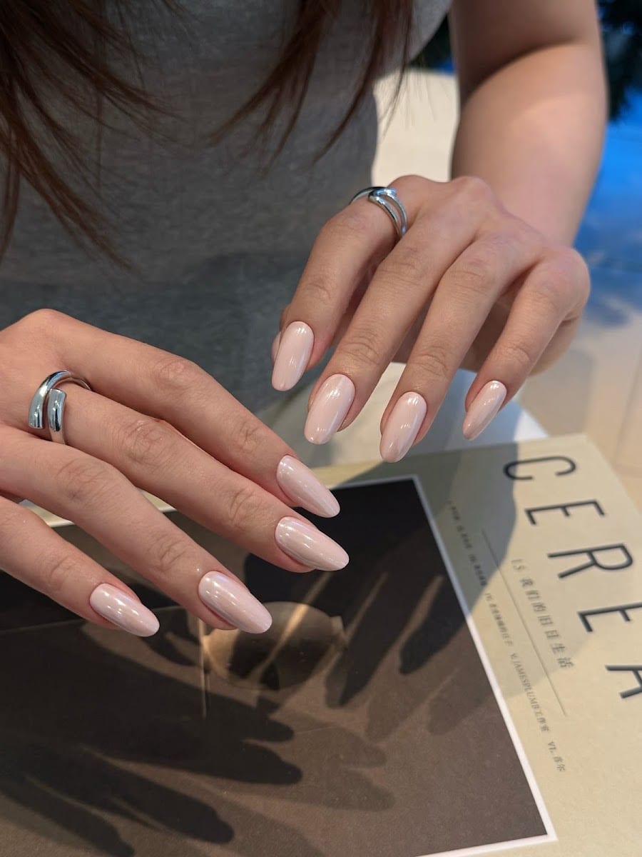 E.S Nail