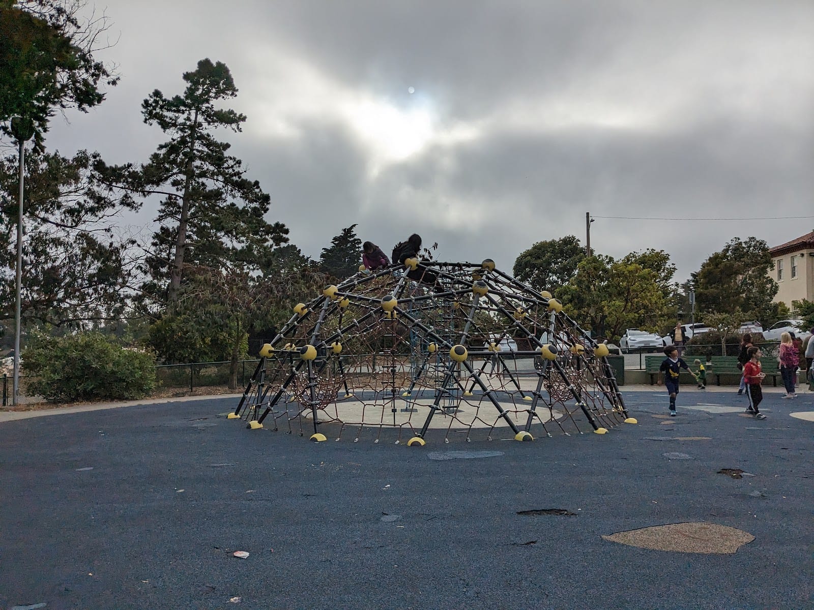 Parkside Square Park, photo 3