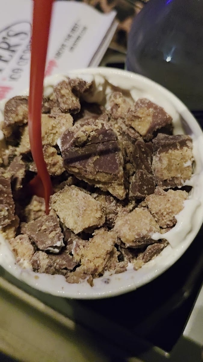Bruster's Real Ice Cream, photo 4