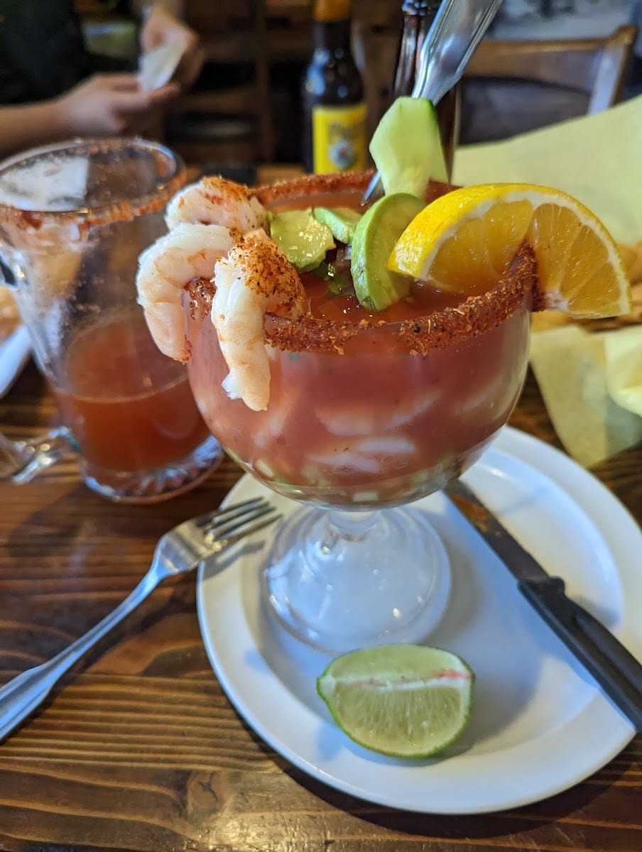 Mariscos Hector Sports Grill, Inc., photo 3