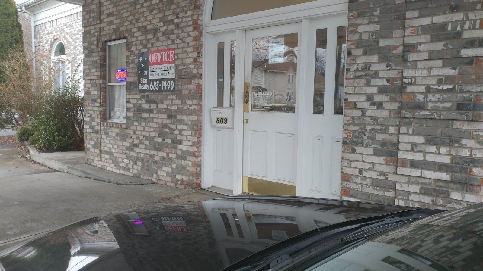 Star Realty, photo 2