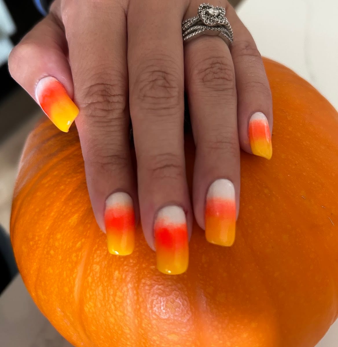 Happy Nails