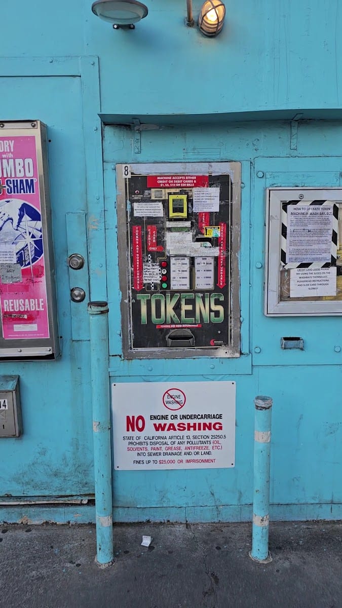 Tenth & Harrison Car Wash, photo 2