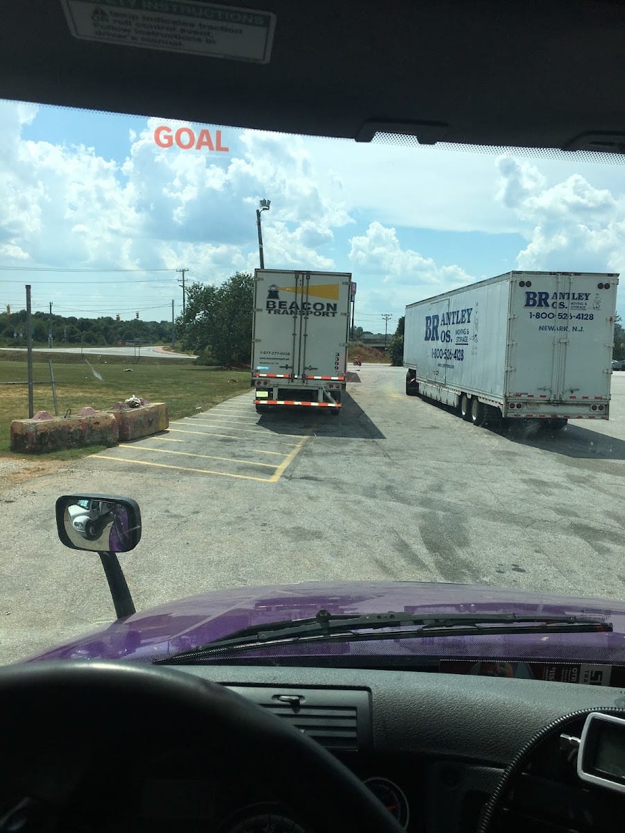 Larry's Body Shop & Wrecker