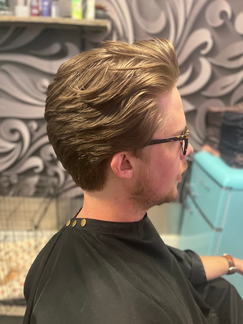 Trim N Proper, photo 4