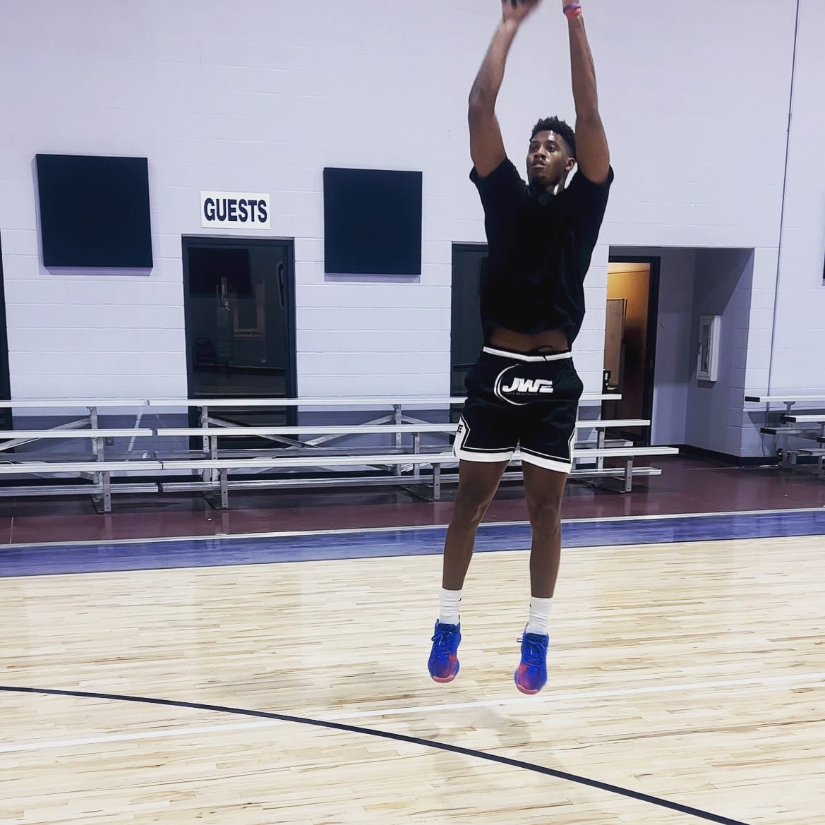 Josh Washington Elite