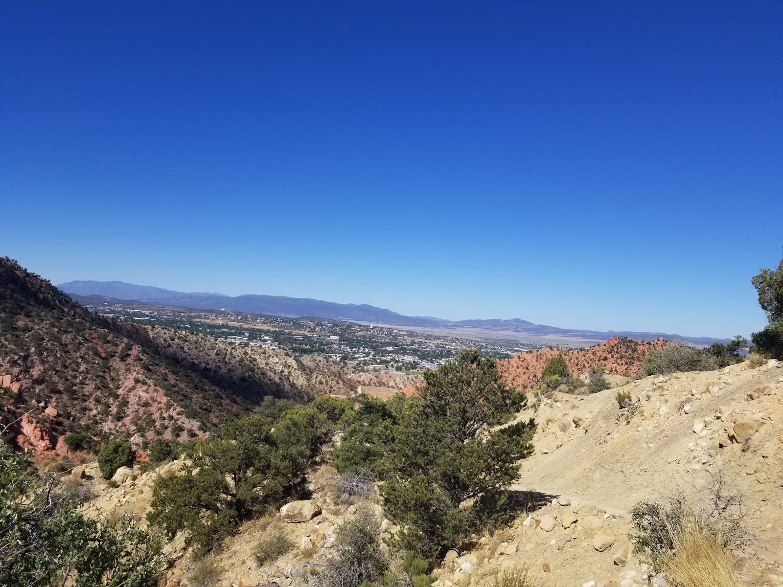 Thunderbird Garden Trailhead