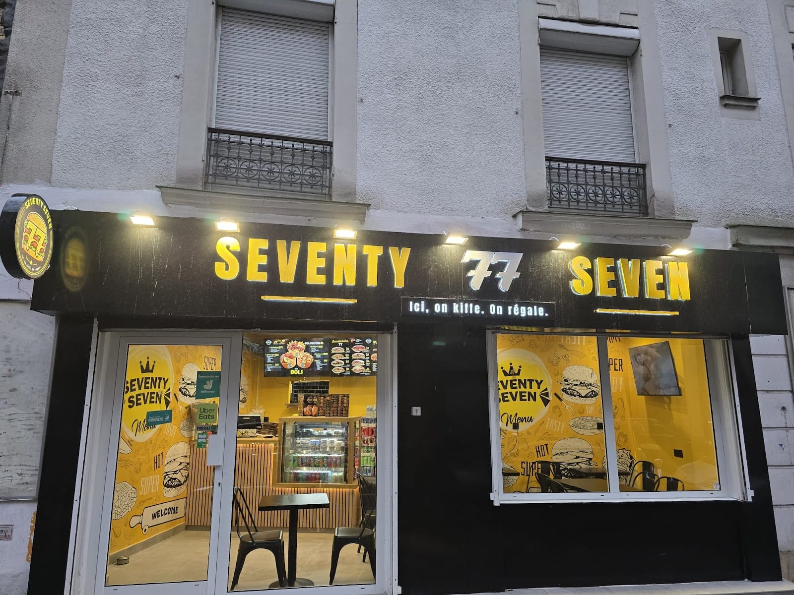Seventy Seven Restaurant – Fast Food Burgers, Crousty & Tacos, photo 2