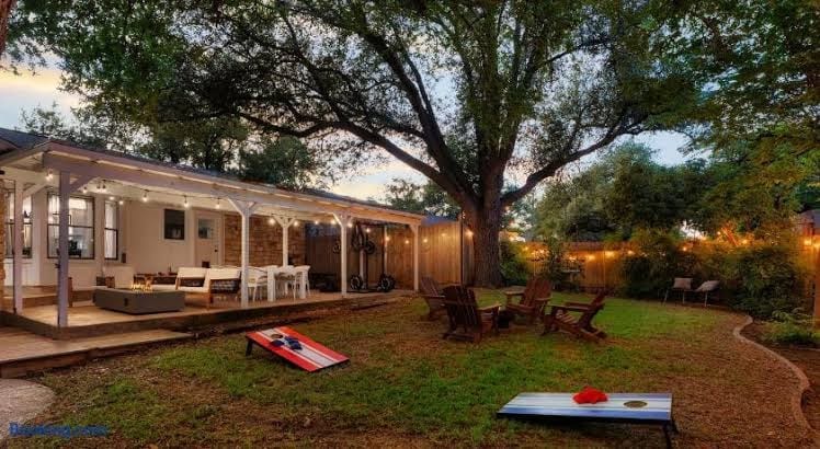 Lone Star Luxe - Heated Pool - Game room - Mini-Golf Bar - Vacation Home, photo 3