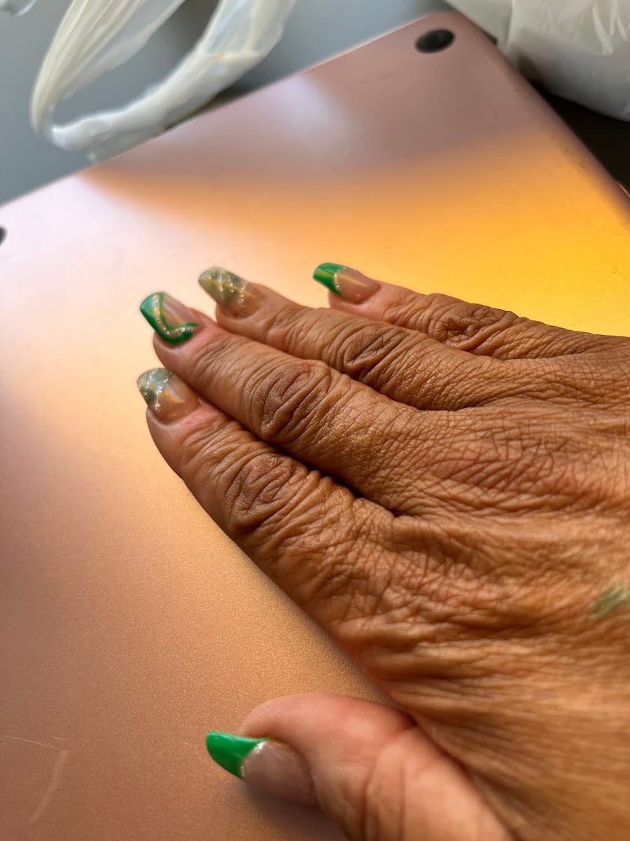 Paradise Nail Bar