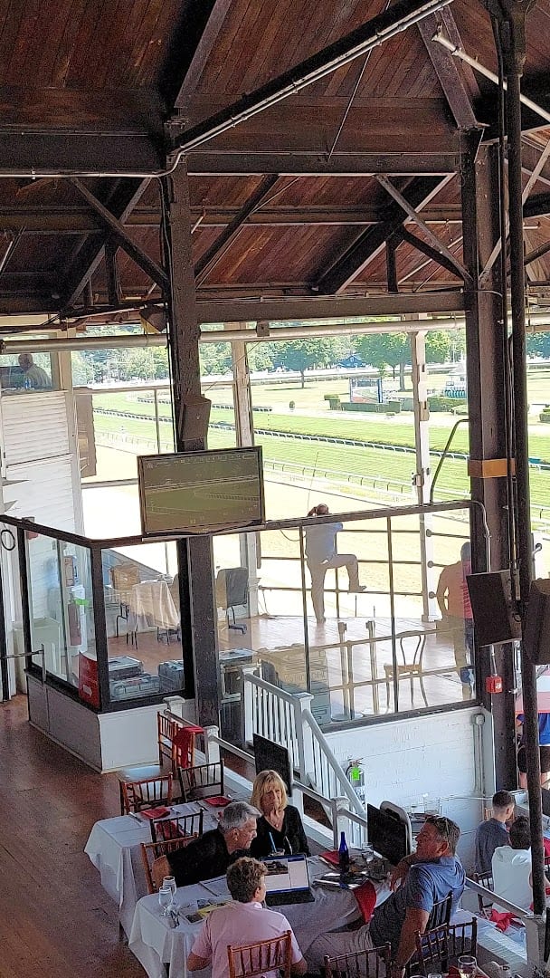 The Turf Terrace, photo 2