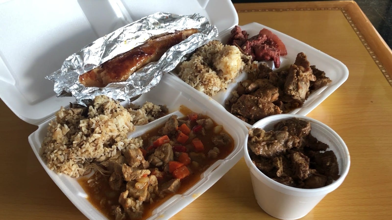 Lola's Filipino Cafe & Mini Store, photo 2