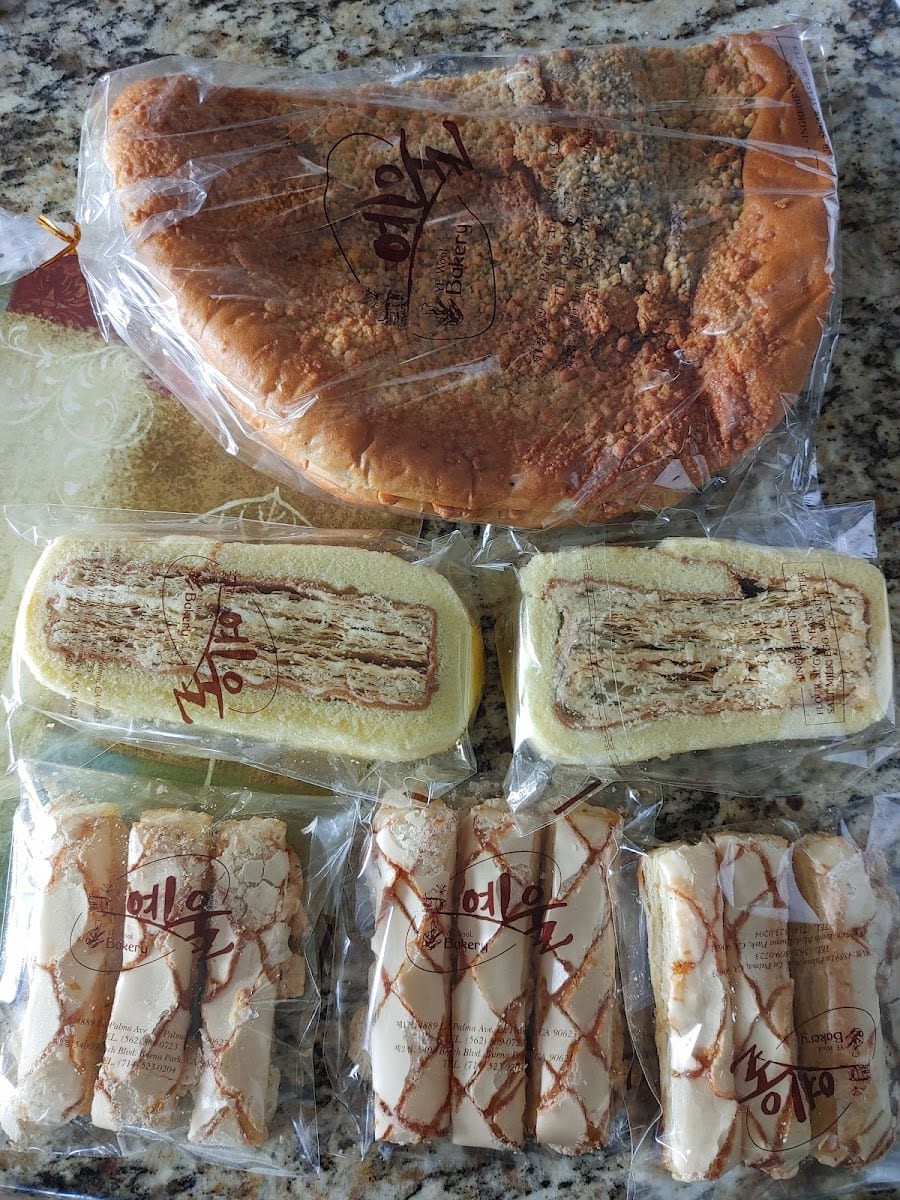 Ye Wool Bakery