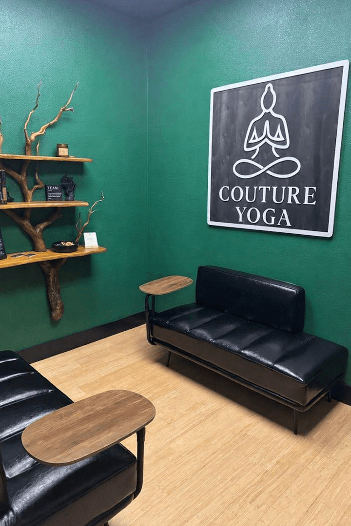 Couture Yoga, photo 4
