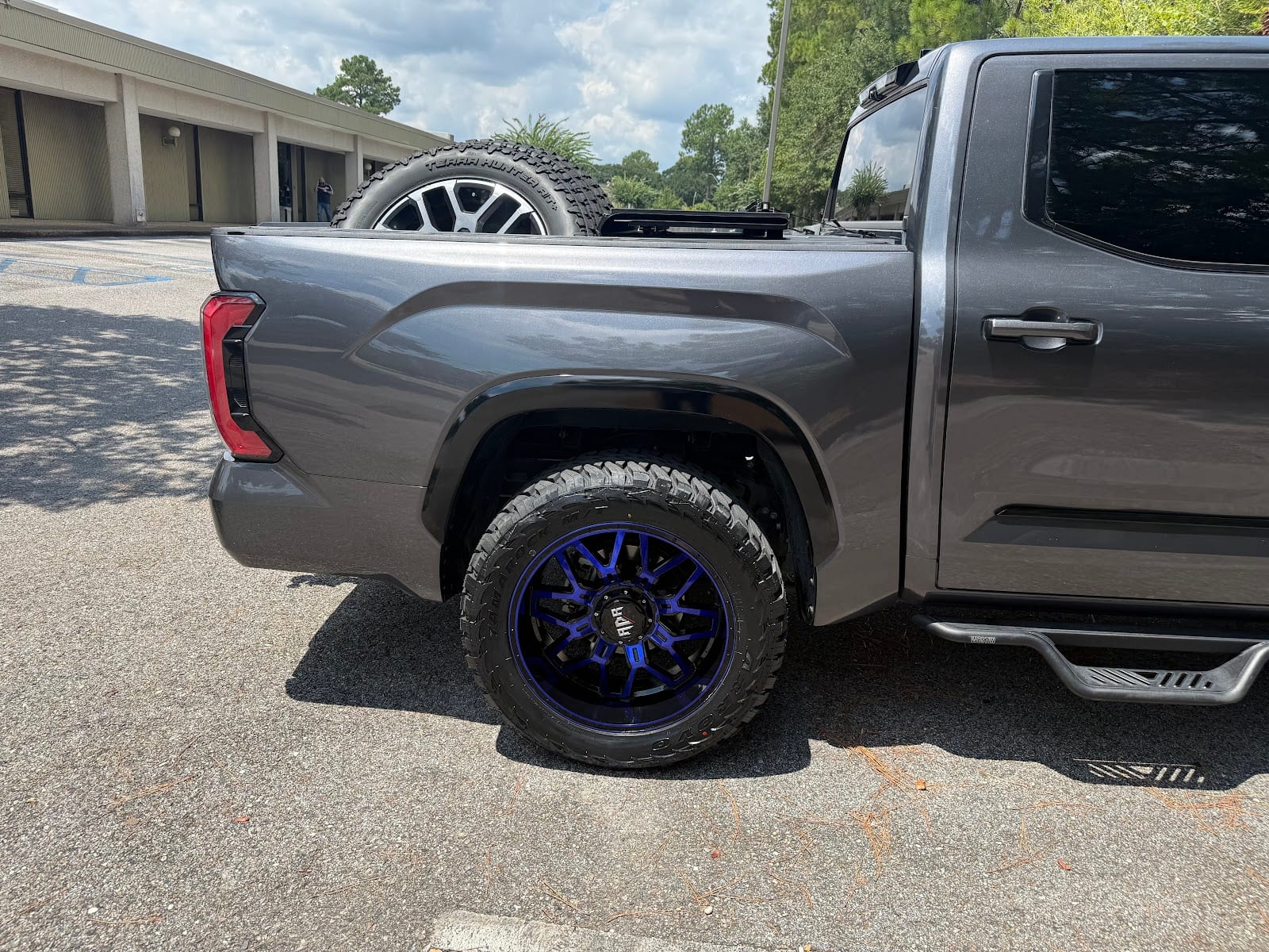 RNR Tire Express, photo 3