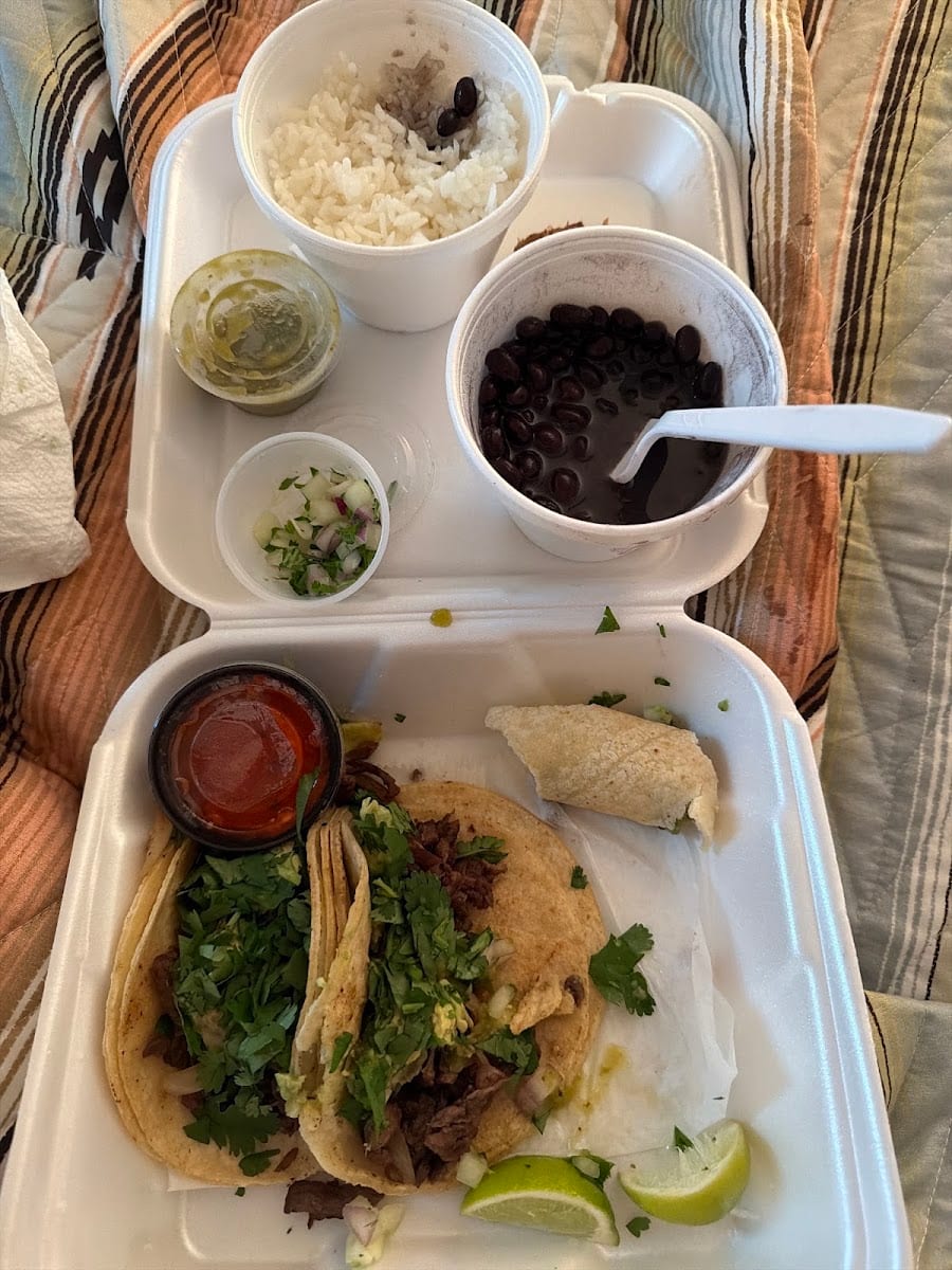 Taqueria La Marcelita Food Truck, photo 3