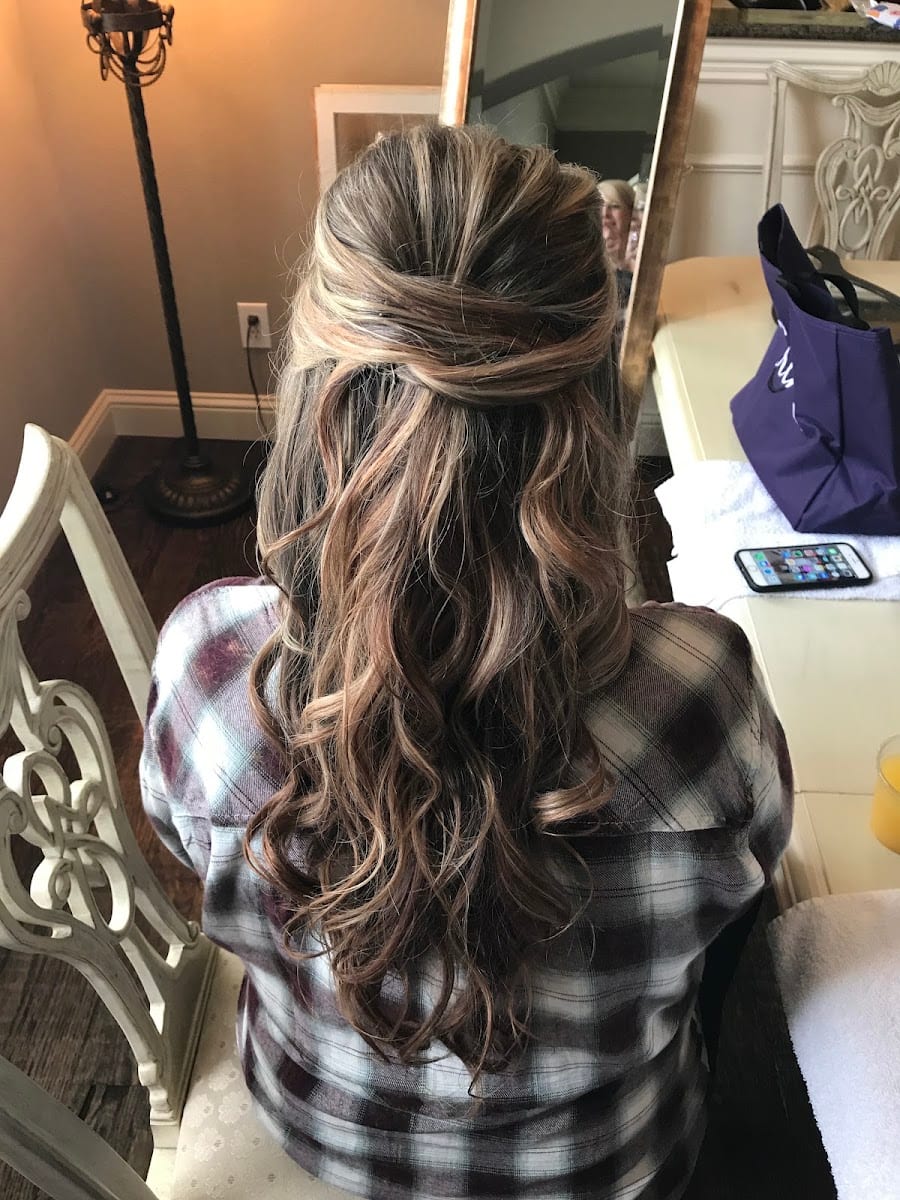 Robin at Legacy Salons and Day Spa, photo 2