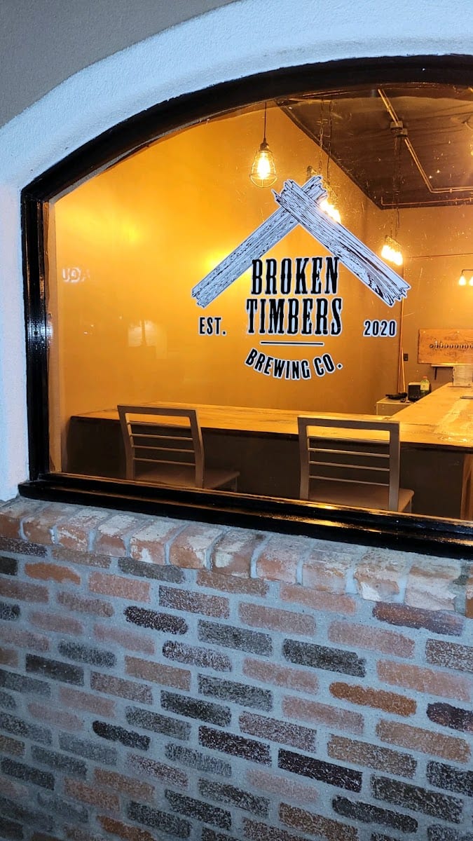 Broken Timbers Brewing Company - Placentia, photo 2