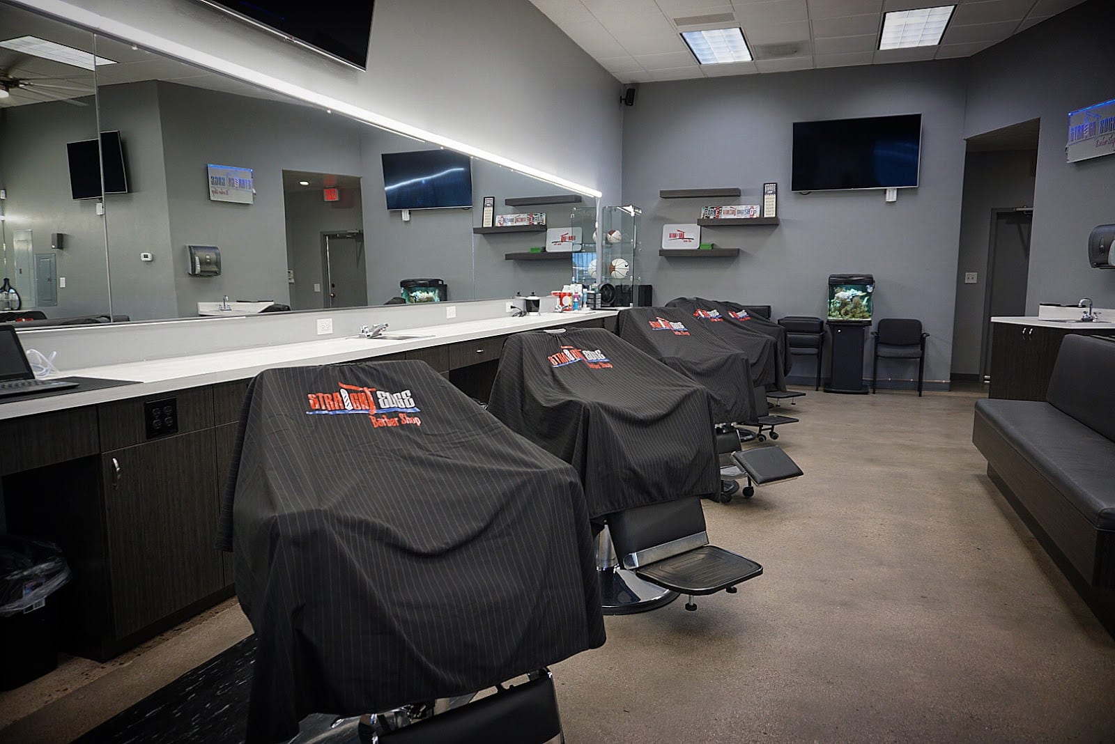 Straight Edge Barbershop, photo 2