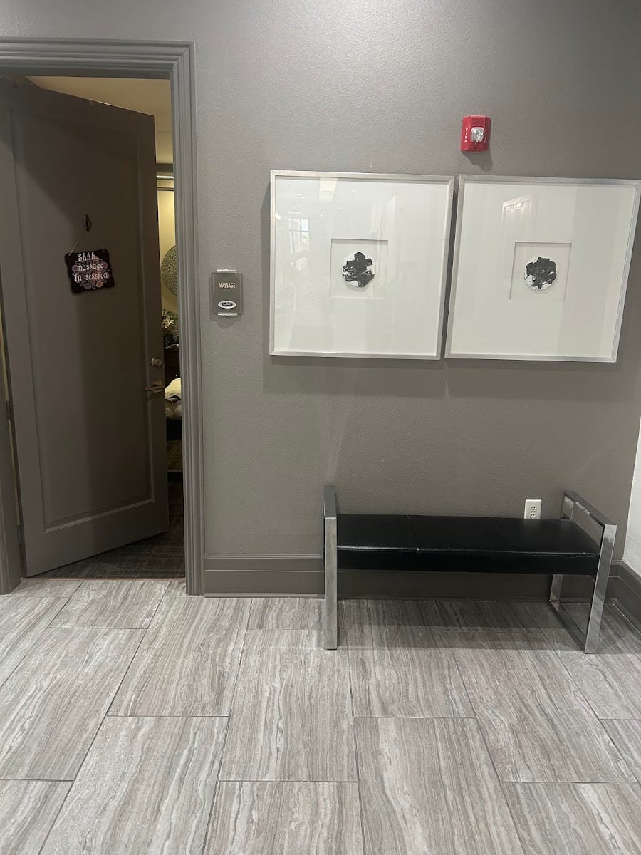 Urban Kneads Massage