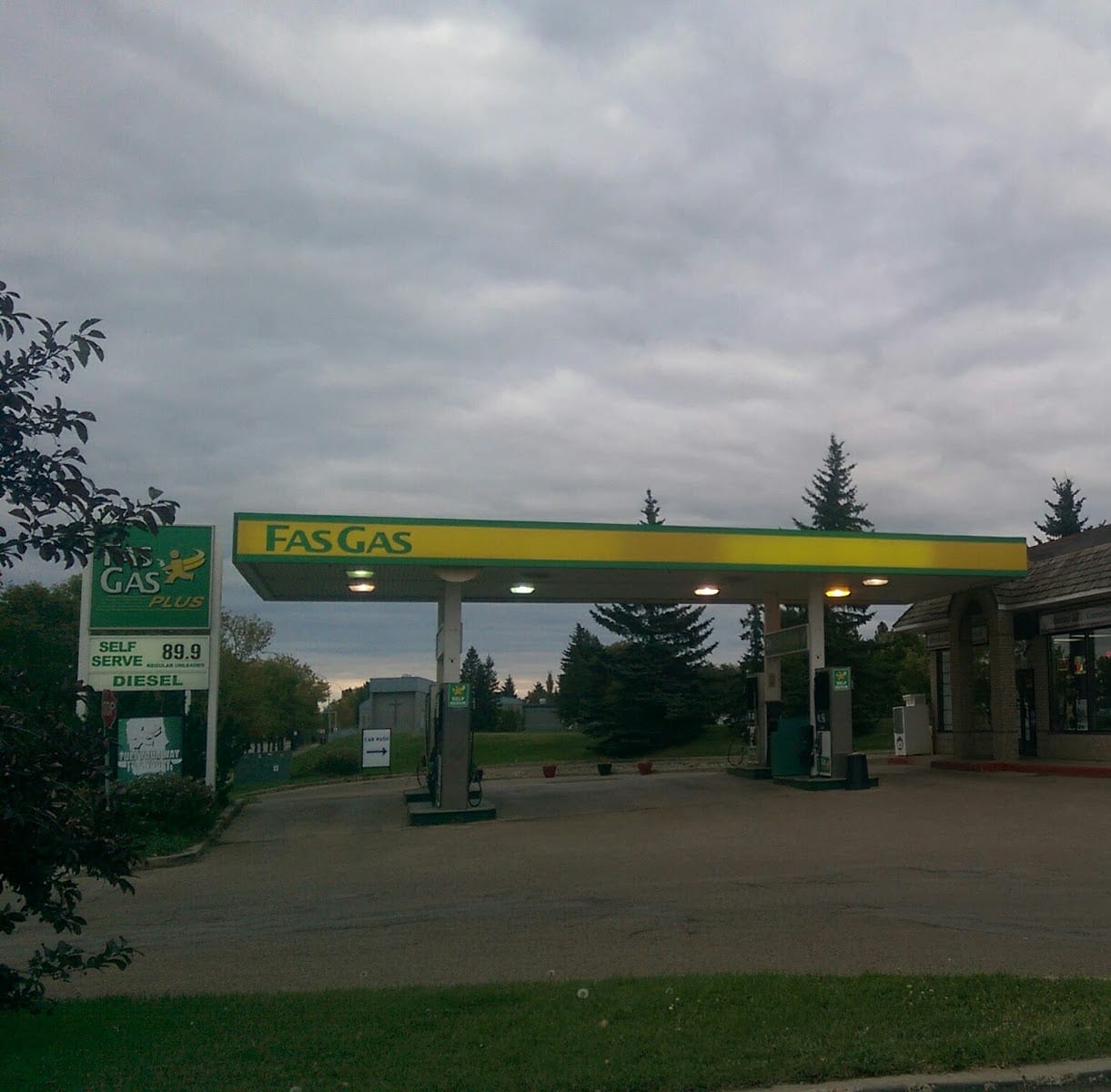 Mississippi jacks Gas station, carwash and Auto detailing, photo 3