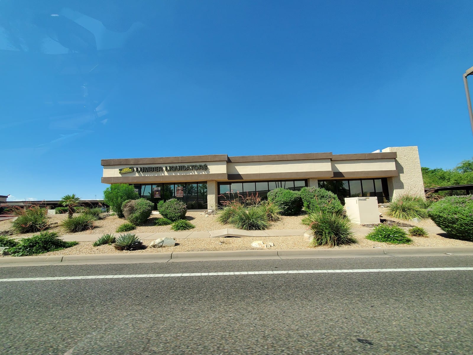 Lumber Liquidators, photo 2