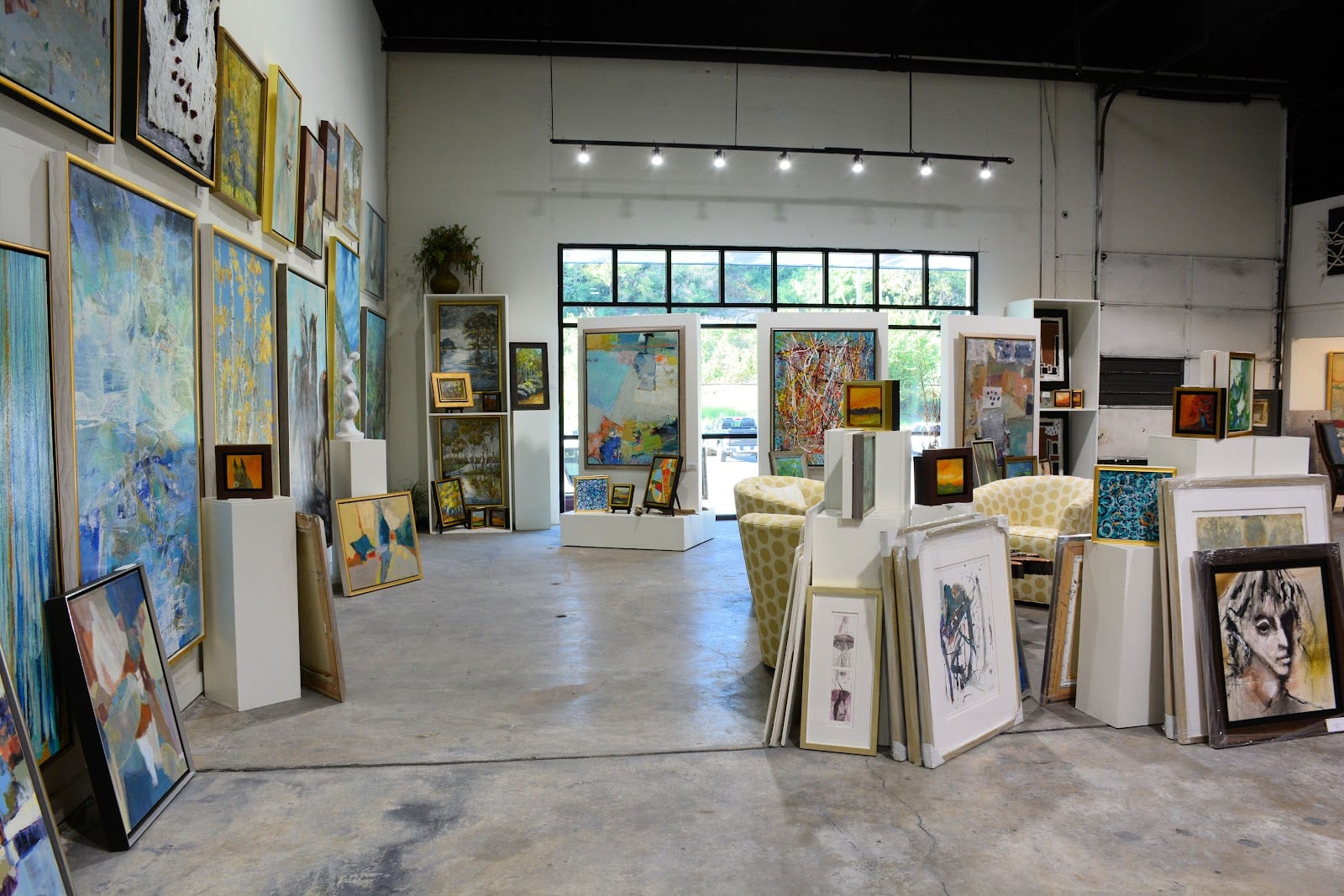 Art Showroom and Custom Framing, photo 2