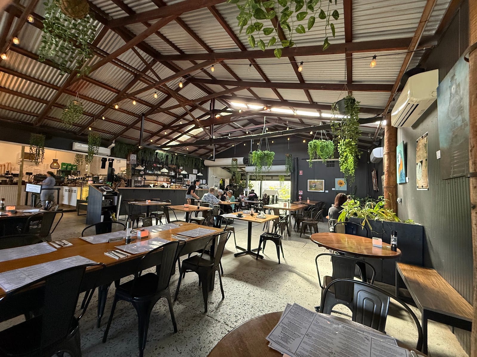 Roots Collective Cafe, photo 4