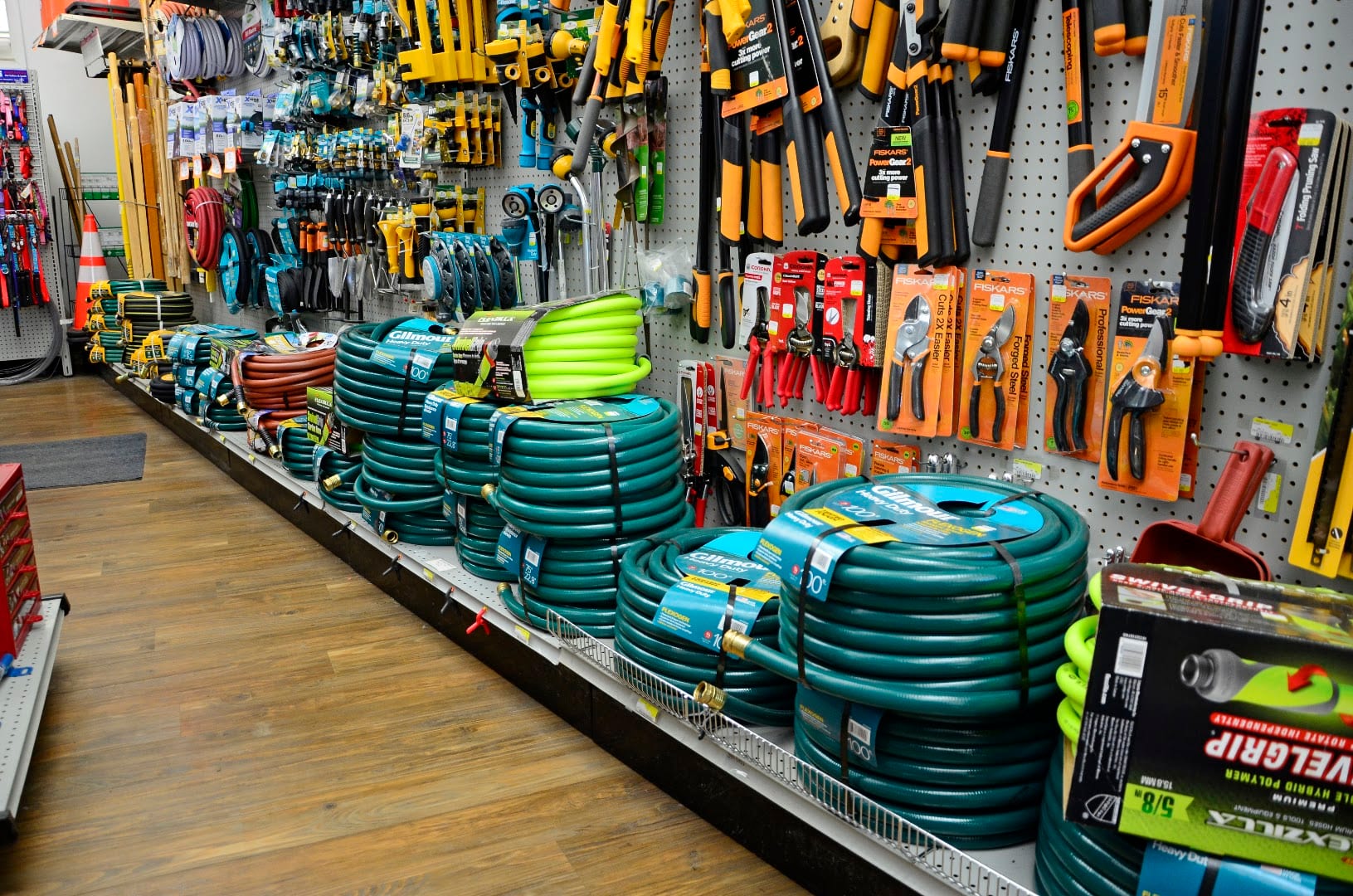 Mix Hardware, photo 2