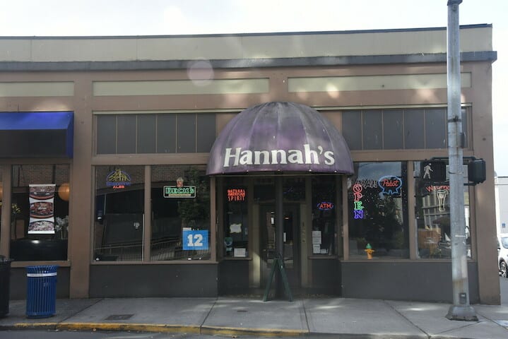 Hannah's Bar & Grille, photo 2