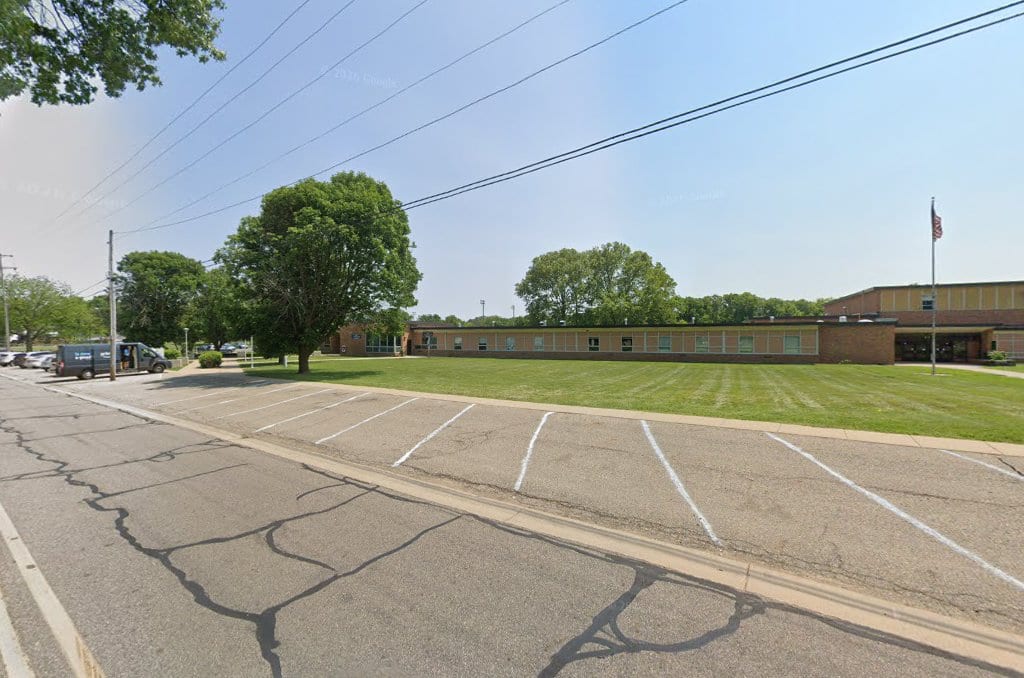 Calhoun Community High School, photo 3
