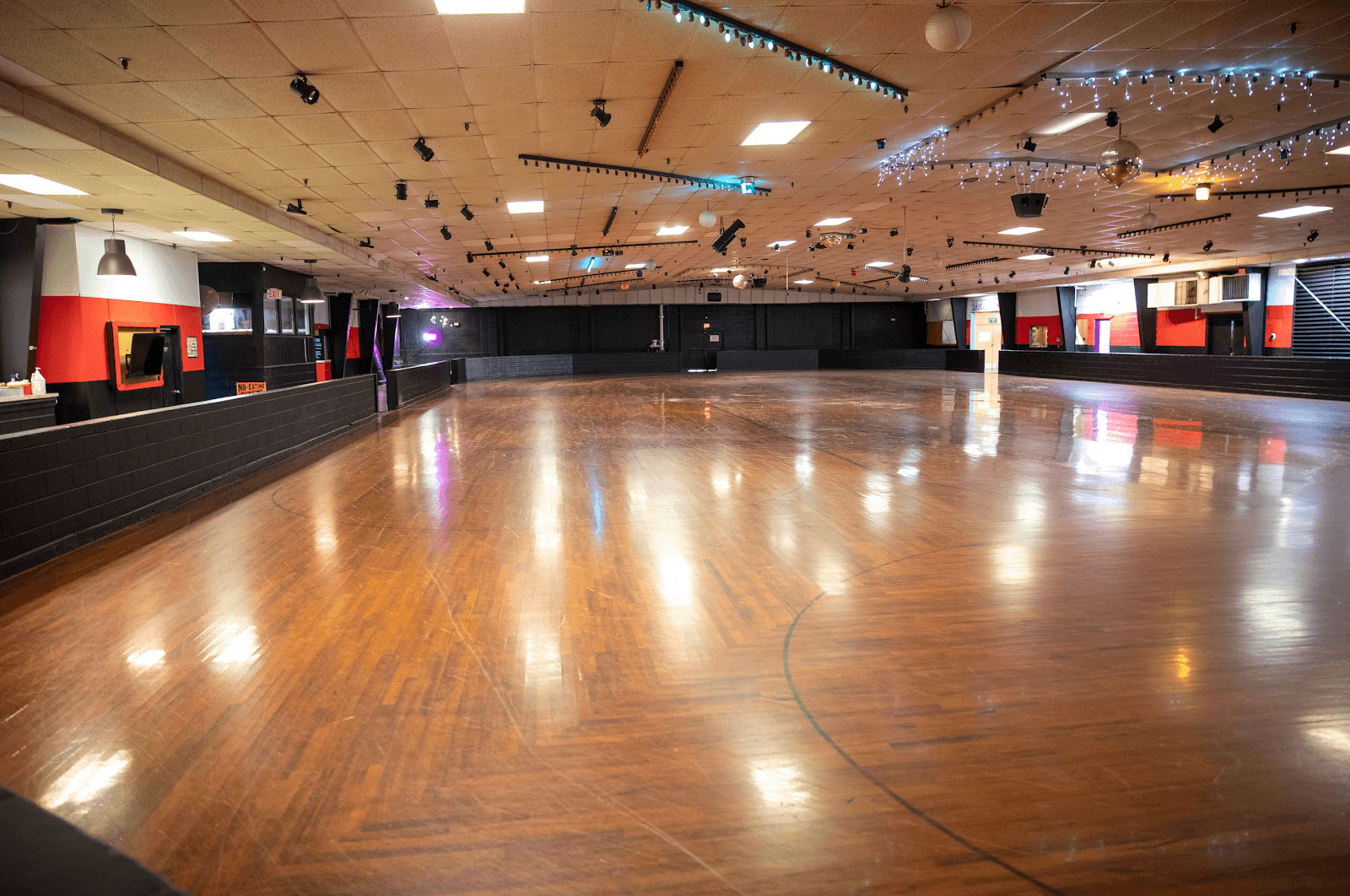 Peninsula Family Skating Center, photo 2