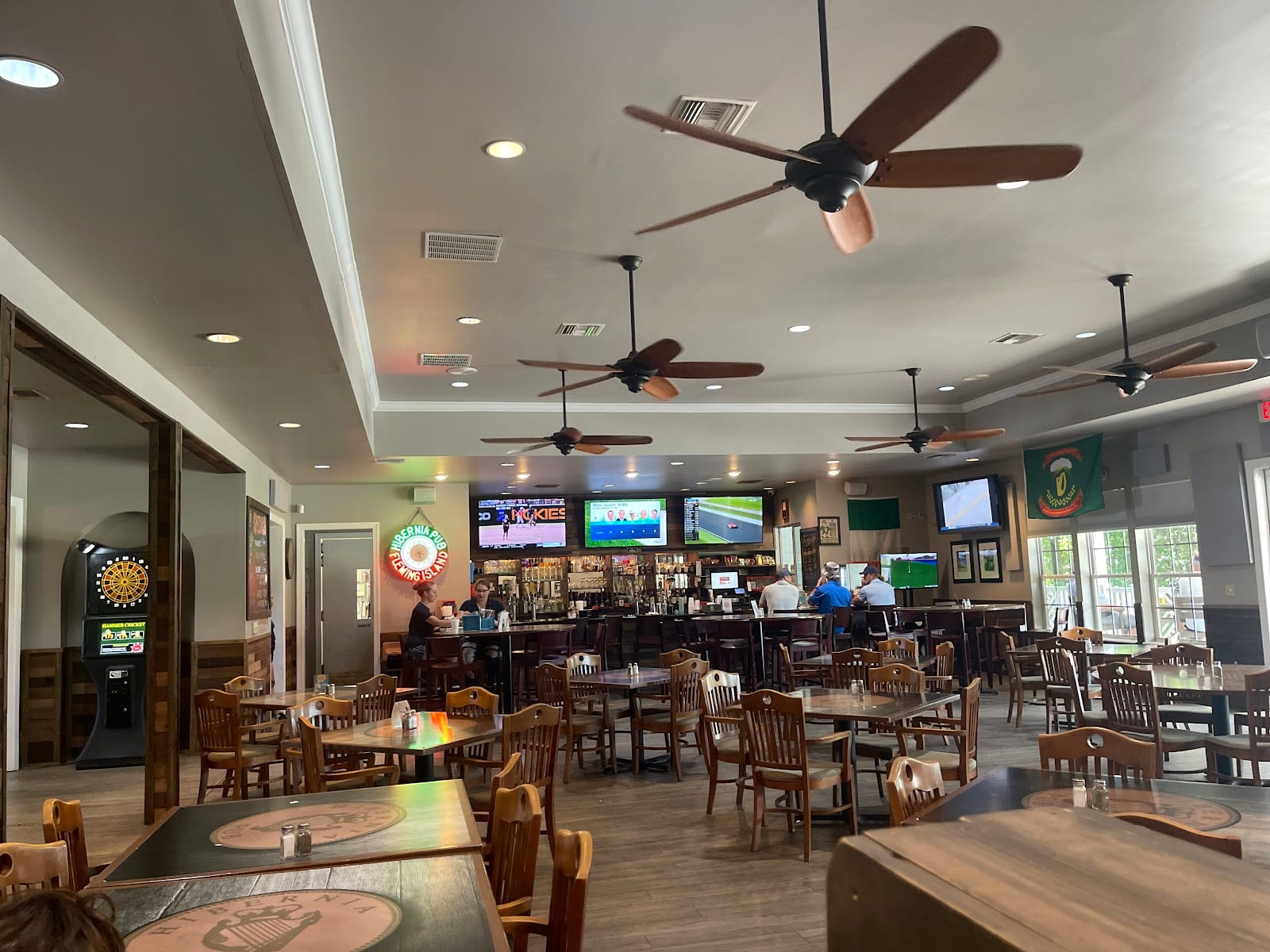 Hibernia Pub, photo 2