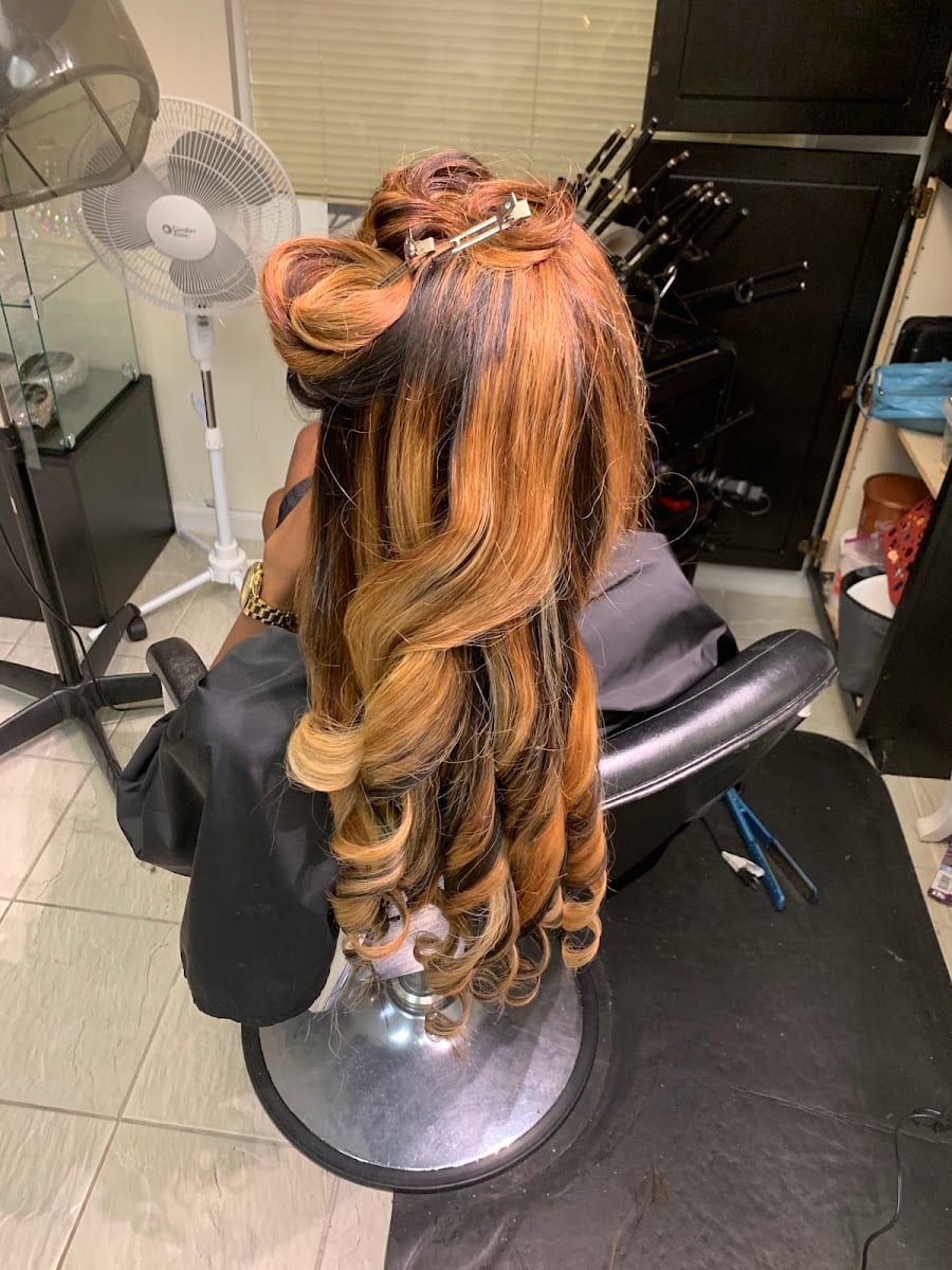 Plush'd Hair Studio